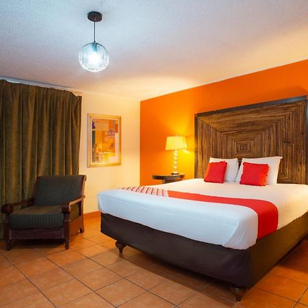Oyo Hotel Hacienda Don Luis, Rosarito Kültér fotó A typical room at the hotel