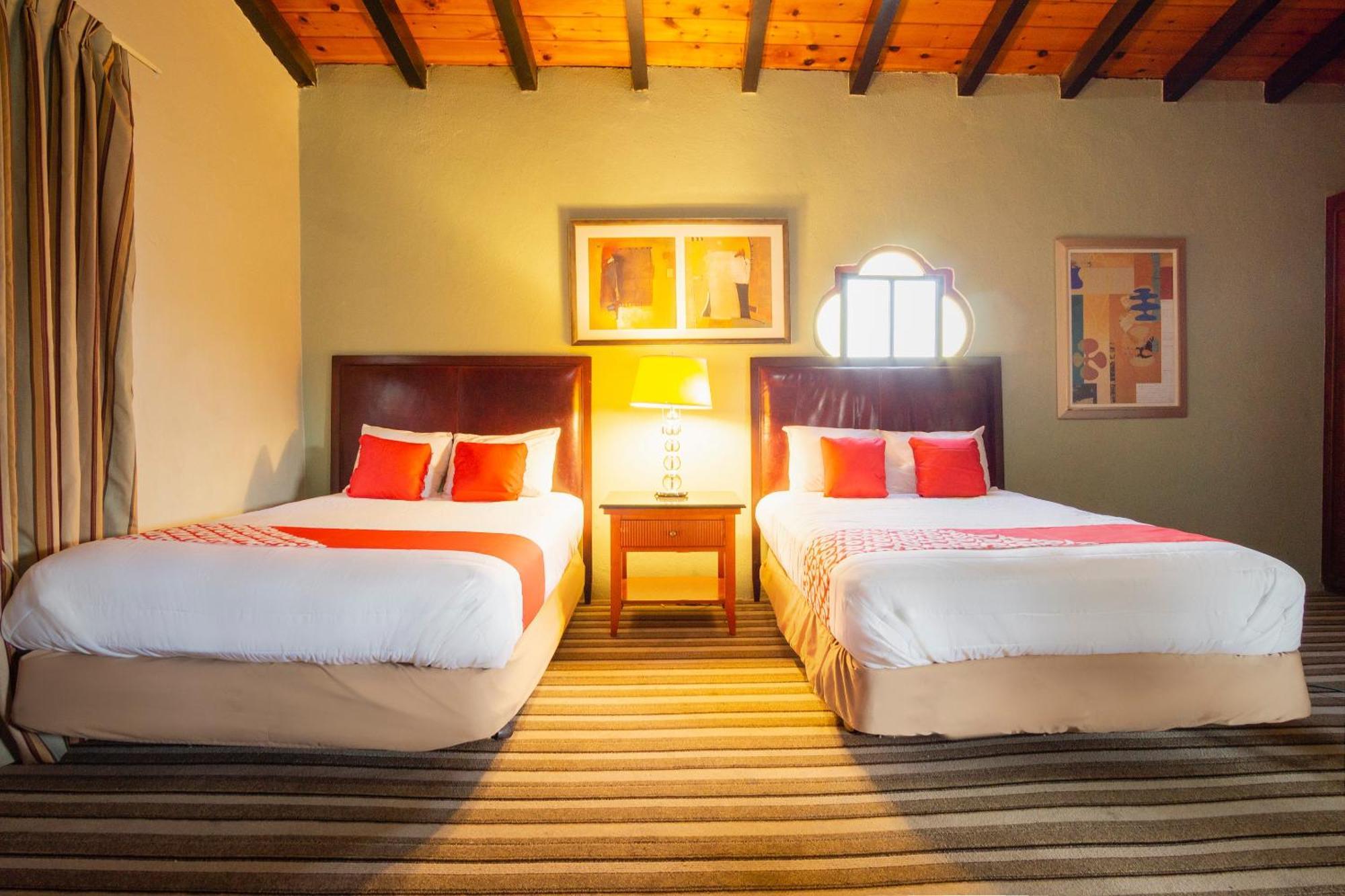 Oyo Hotel Hacienda Don Luis, Rosarito Kültér fotó A room at the hotel