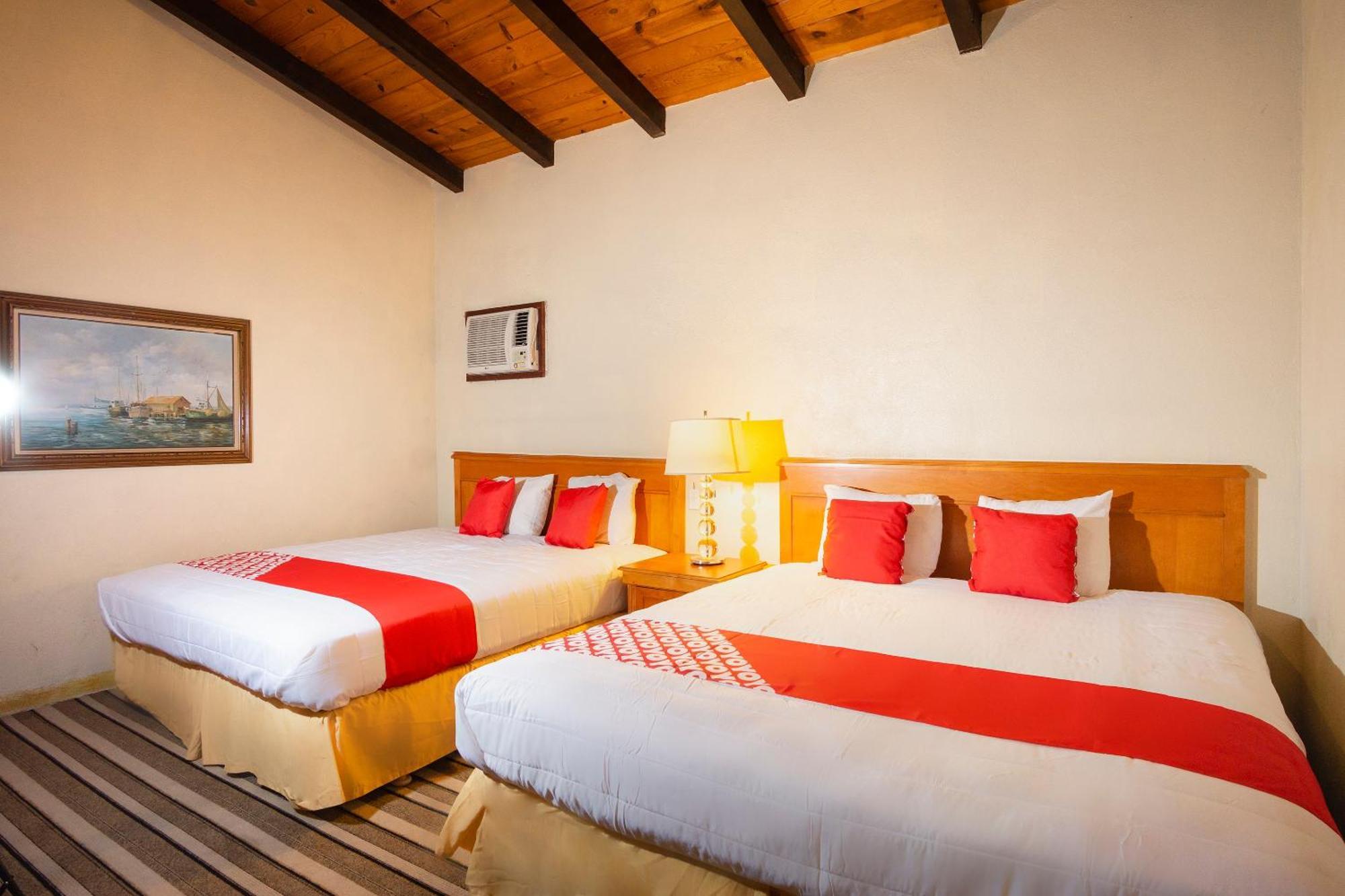Oyo Hotel Hacienda Don Luis, Rosarito Kültér fotó A typical OYO hotel room