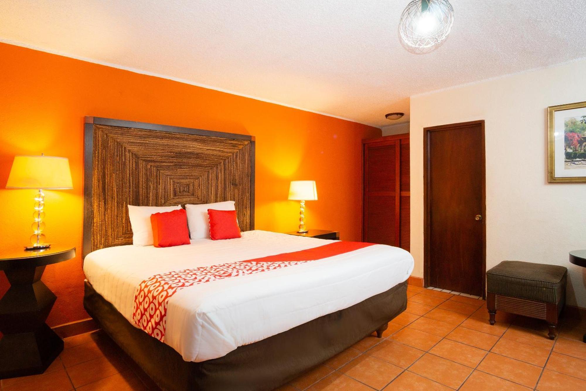 Oyo Hotel Hacienda Don Luis, Rosarito Kültér fotó A typical hotel room